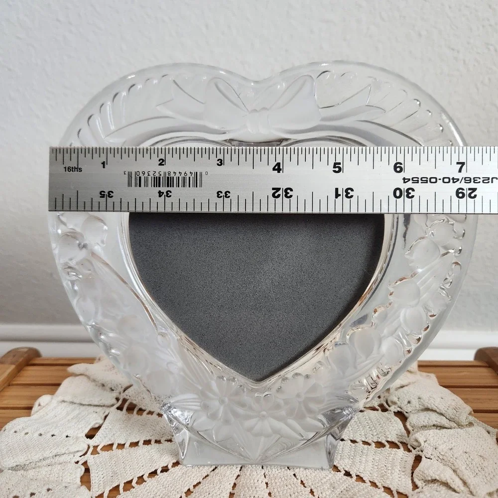 VTG Cottagecore Studio Nova Japan Crystal Picture Frosted Flowers Heart Shape